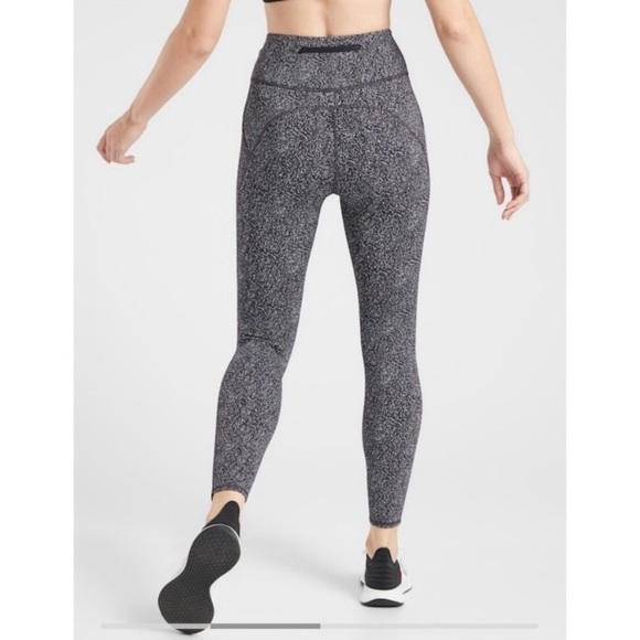 Athleta Lightning Static 7/8 Tights Pockets Black White Women's Size XS - Picture 2 of 12